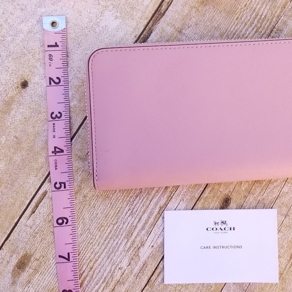 New Coach Western Studded Wallet - Picture 3 of 5